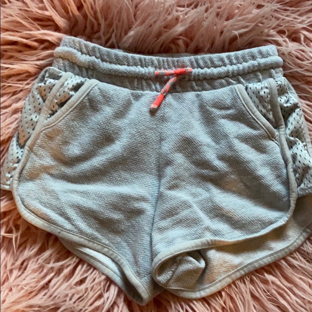 Youth grey comfy shorts.